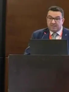 مركز وان من داخل العيادة